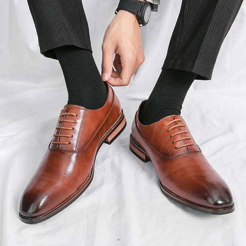 Italian Made Oxford shoes  With Patent Leather