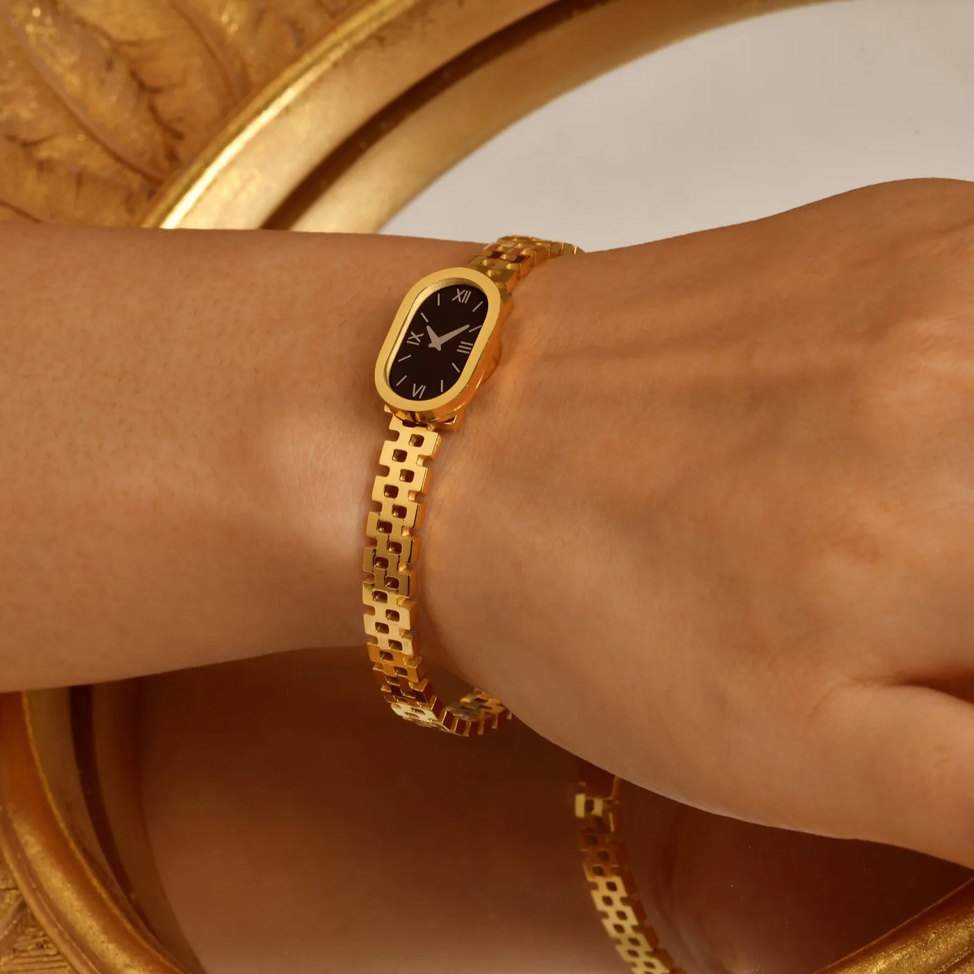 Sleek Gold Timeband